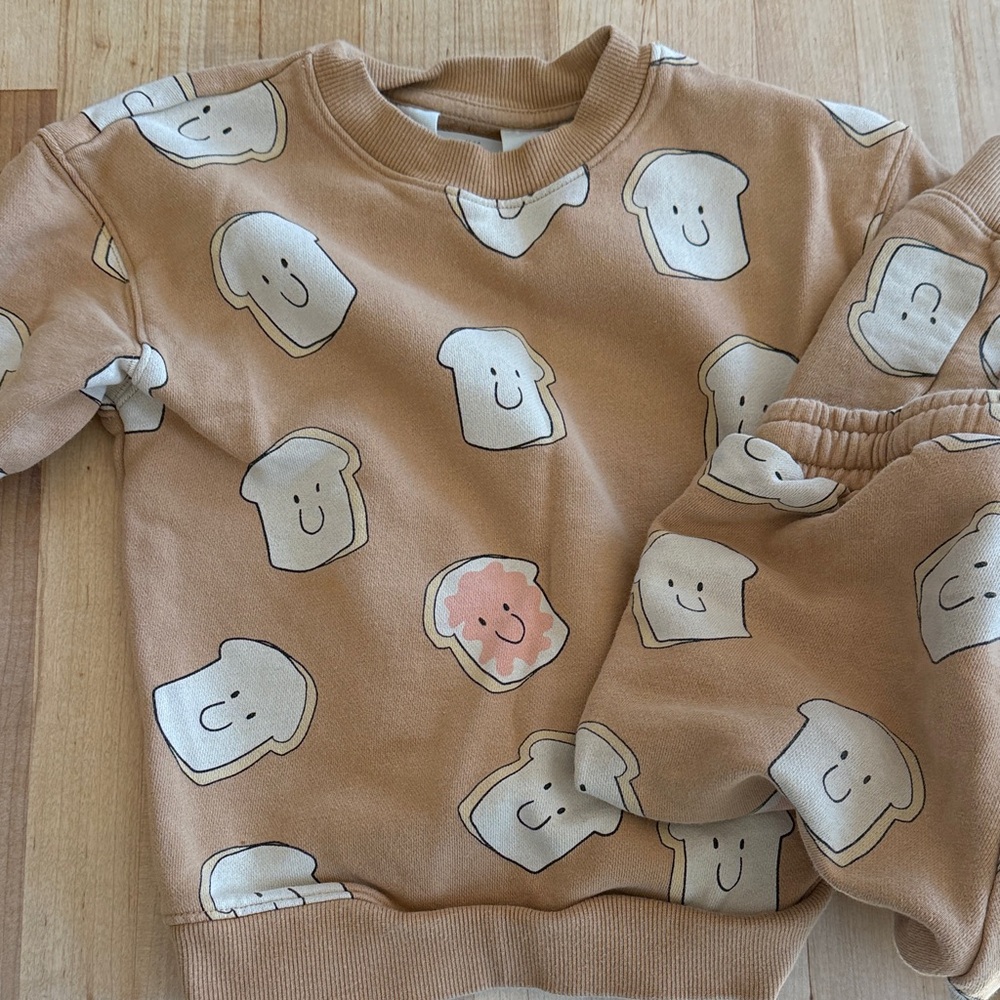 H&M Kids Jelly Toast Sweat Set size 6x-7